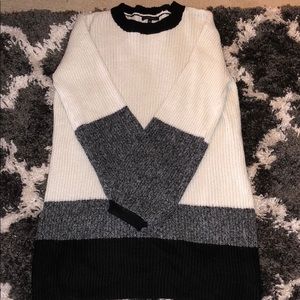 NEW Redress Boutique Colorblock Sweater size L